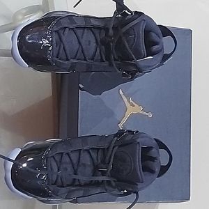 Jordan shoe size 9, black